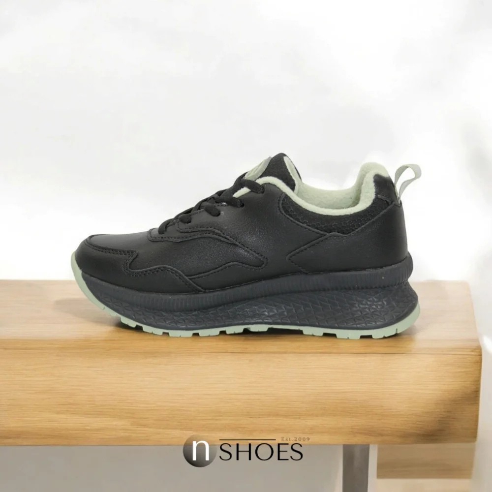 Women’s black leather sneakers Grunberg 148568/26-03 6076 with Thermotex insulation