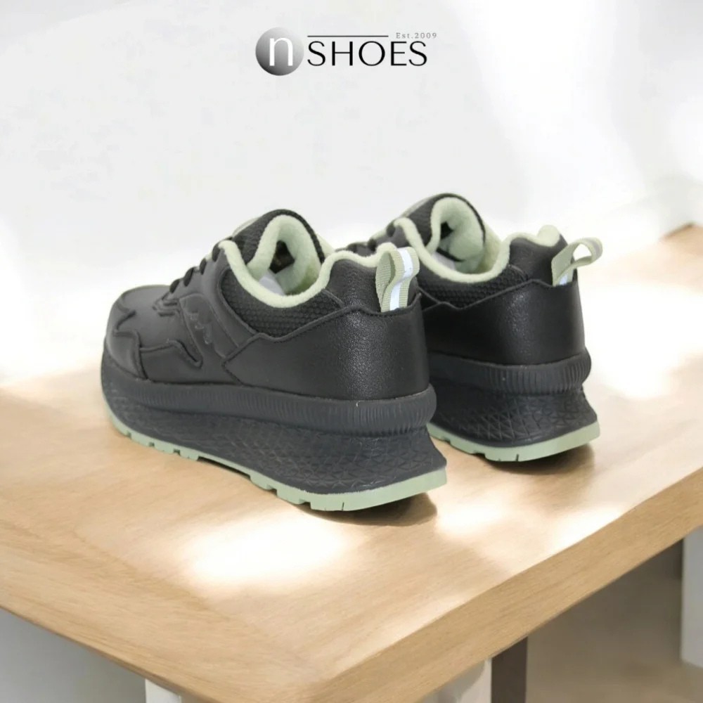 Women’s black leather sneakers Grunberg 148568/26-03 6076 with Thermotex insulation