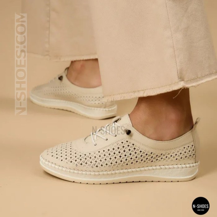 Anna Lucci та Lonza Perforated Leather Loafers