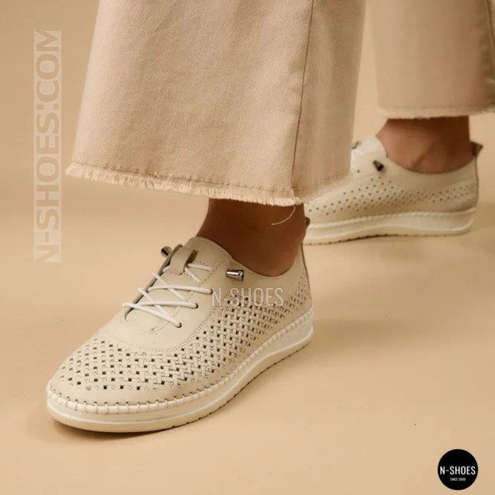 Anna Lucci та Lonza Perforated Leather Loafers