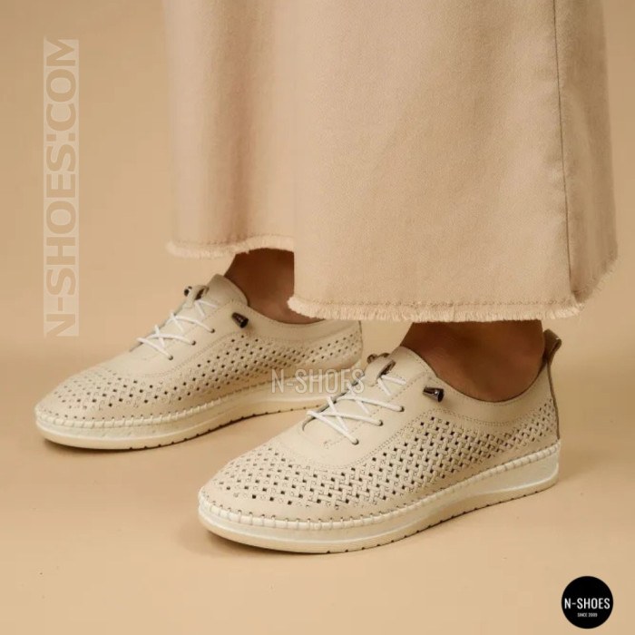 Anna Lucci та Lonza Perforated Leather Loafers