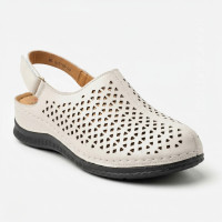 Жіночі бежеві шкіряні босоніжки із закритим носком Allsy Lonza 207212 3815-2 MILK (AY) 2026 6123 з перфорацією в стилі Rieker Antistress