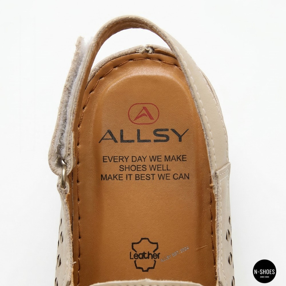 Жіночі бежеві шкіряні босоніжки із закритим носком Allsy Lonza 207212 3815-2 MILK (AY) 2026 6123