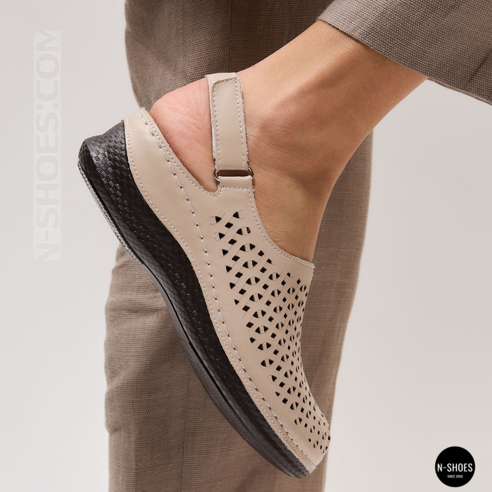 Жіночі бежеві шкіряні босоніжки із закритим носком Allsy Lonza 207212 3815-2 MILK (AY) 2026 6123