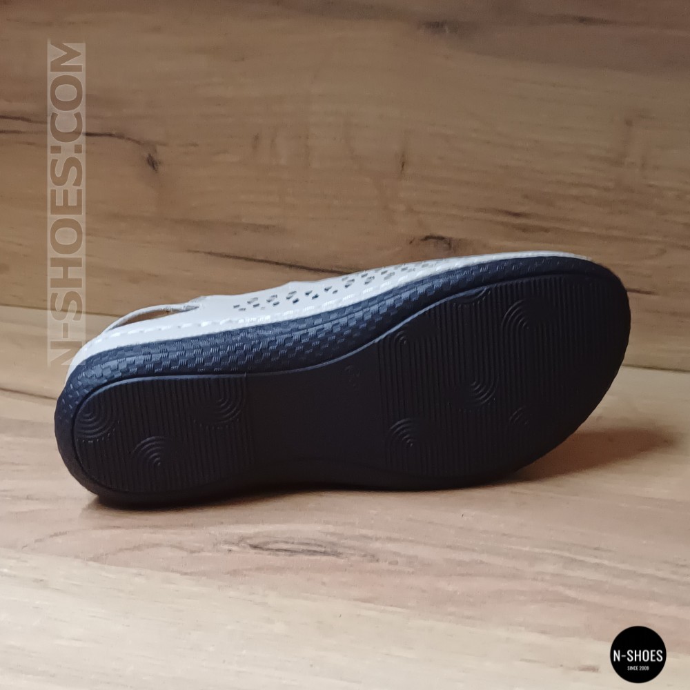 Жіночі бежеві шкіряні босоніжки із закритим носком Allsy Lonza 207212 3815-2 MILK (AY) 2026 6123