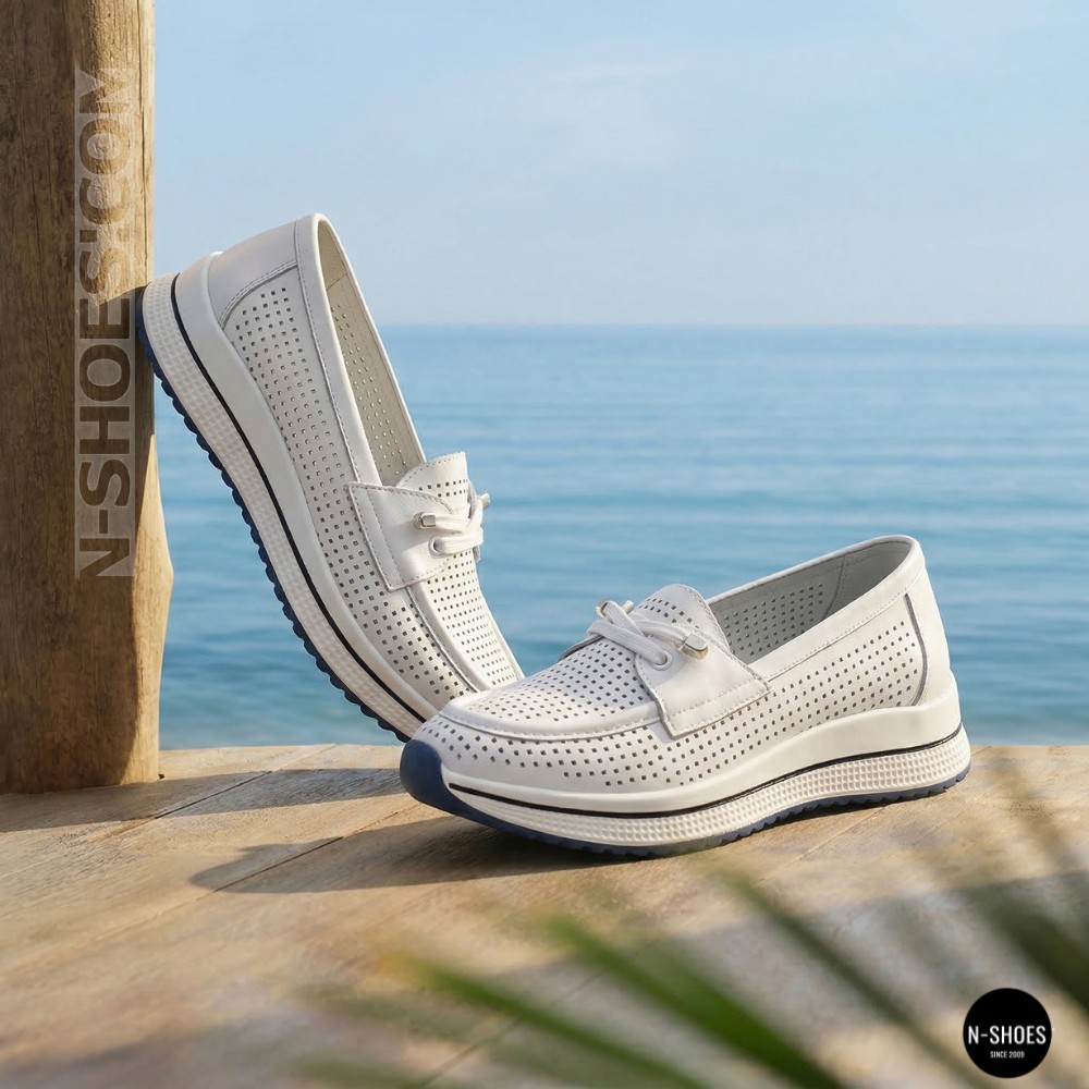 Жіночі білі шкіряні мокасини з перфорацією та комфортною шнурівкою Allsy 207258 A09-7721-1 WHITE lonza 207259 6126