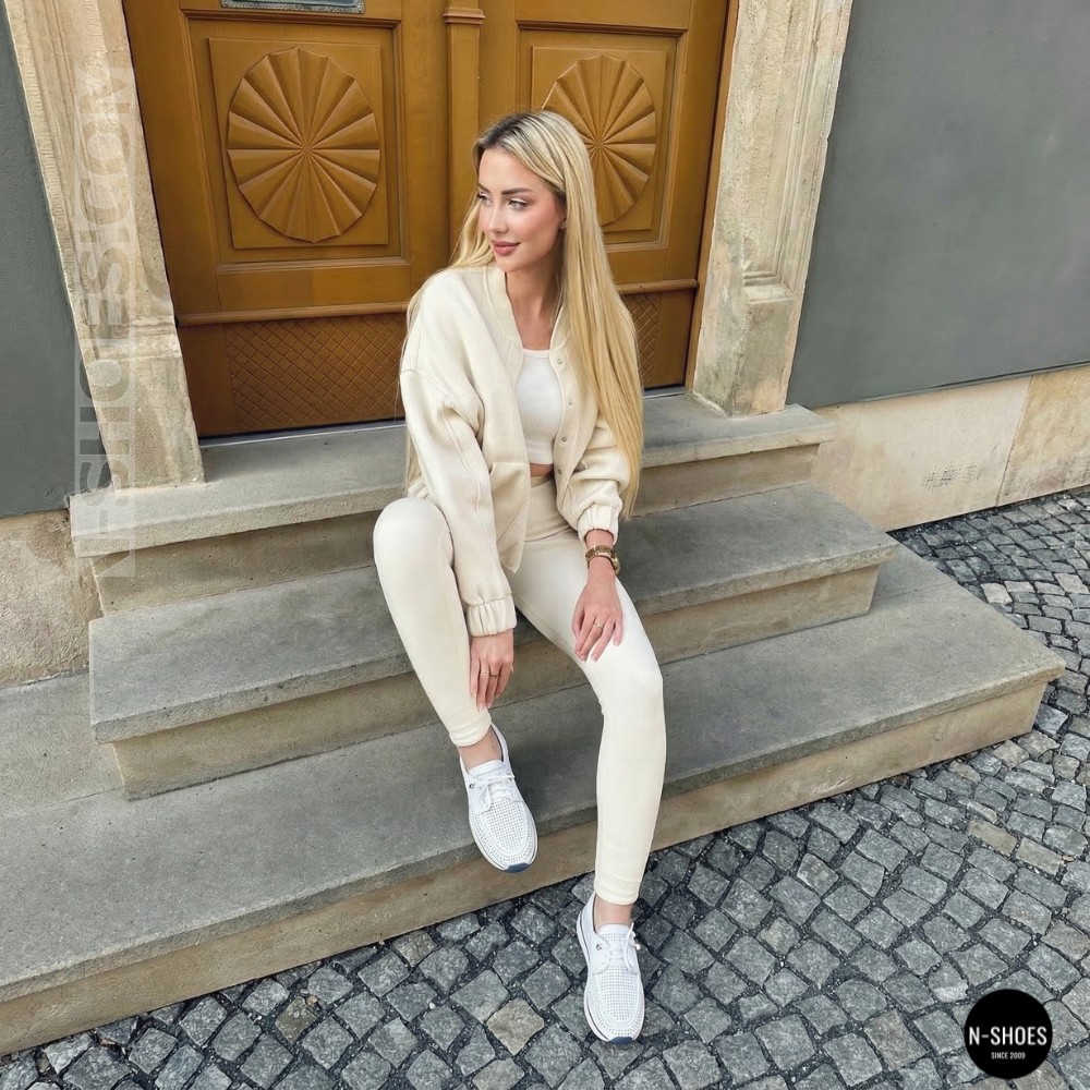 Жіночі білі шкіряні мокасини з перфорацією та комфортною шнурівкою Allsy 207258 A09-7721-1 WHITE lonza 207259 6126