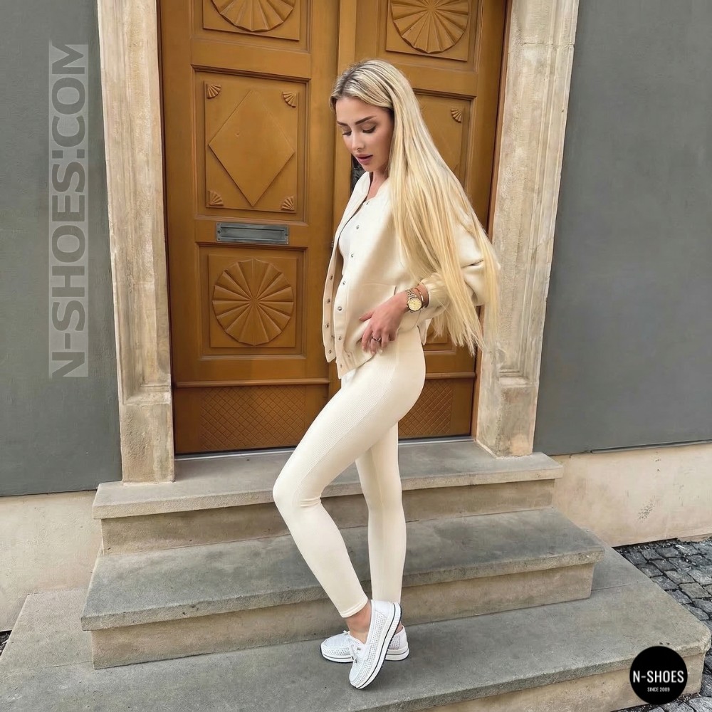 Жіночі білі шкіряні мокасини з перфорацією та комфортною шнурівкою Allsy 207258 A09-7721-1 WHITE lonza 207259 6126