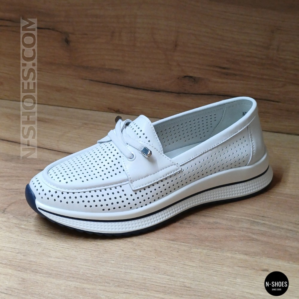 Жіночі білі шкіряні мокасини з перфорацією та комфортною шнурівкою Allsy 207258 A09-7721-1 WHITE lonza 207259 6126