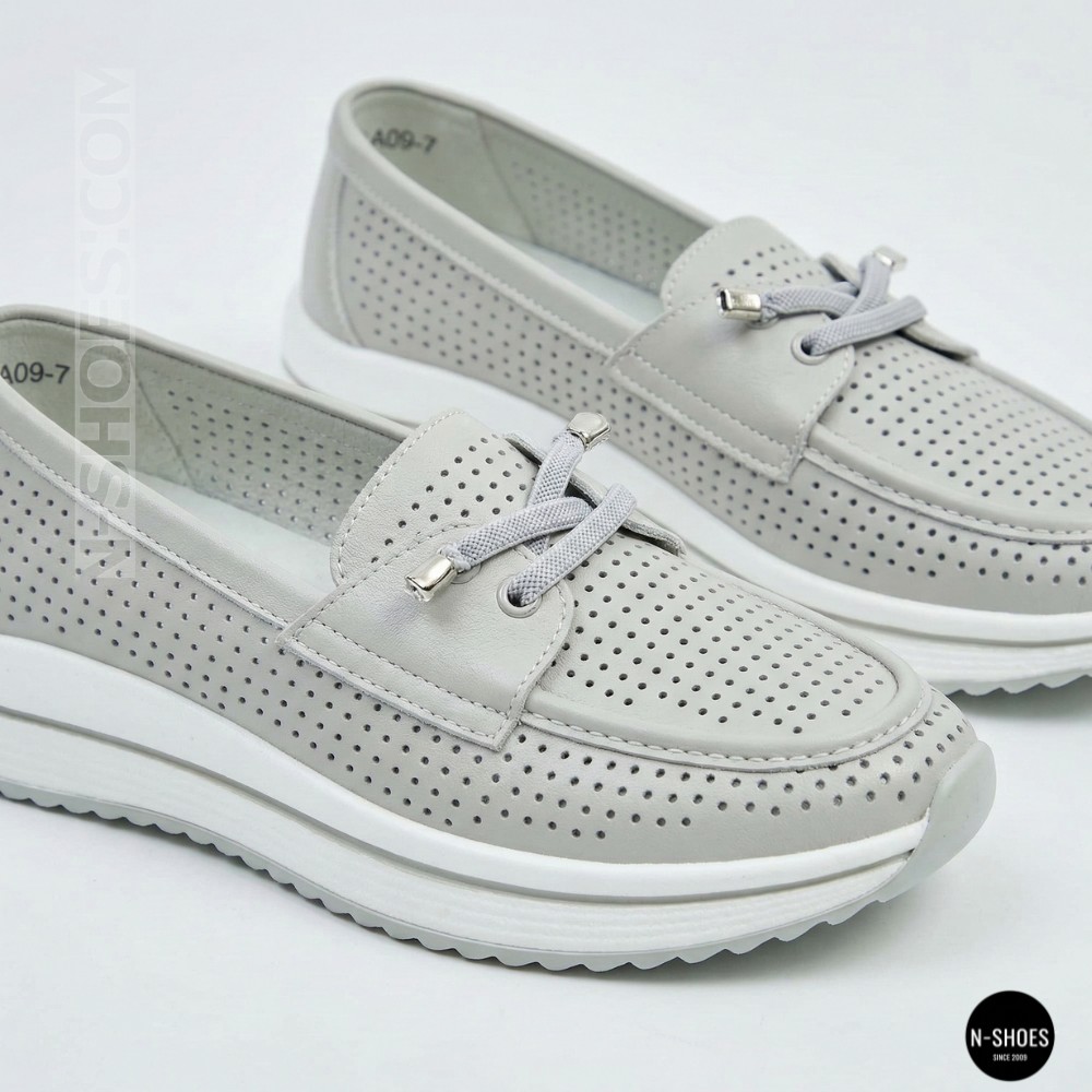 Жіночі сірі шкіряні мокасини з перфорацією Allsy Lonza 207262 A09-7721-4 GREY 207263 6127