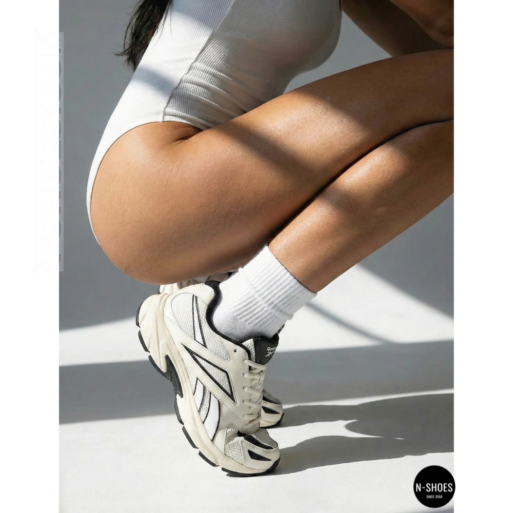 Жіночі світло-чорні кросівки Reebok CEO-ROAD PRIME 100208662 Écru 6132