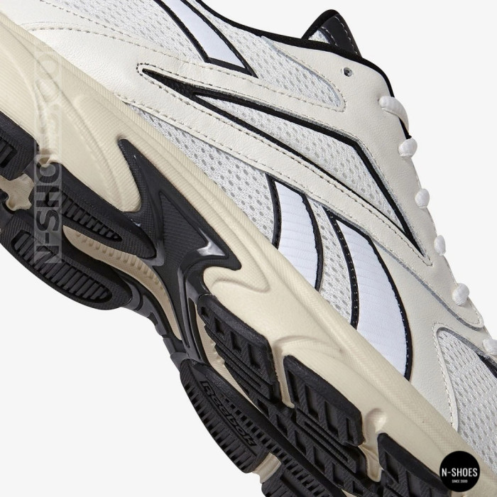 Women's Light-Black Sneakers Reebok CEO-ROAD PRIME 100208662 Écru 6132