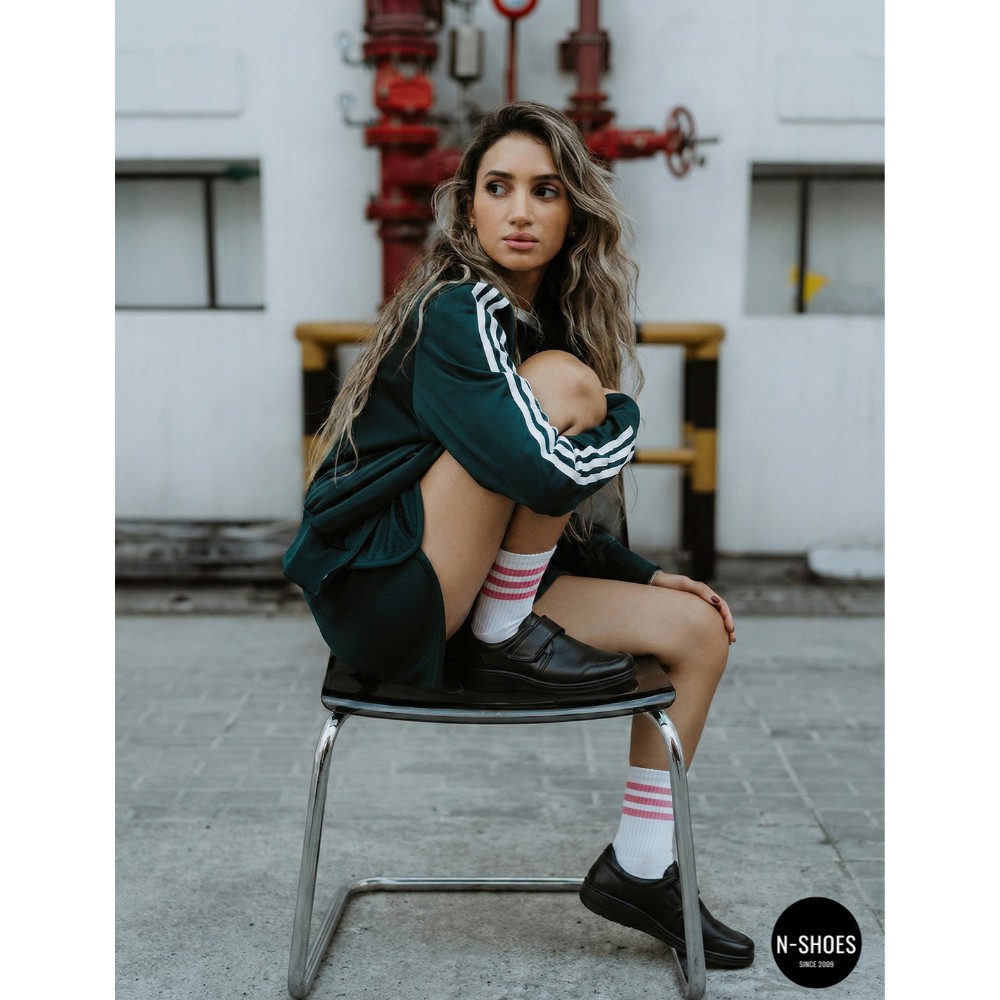 Жіночі шкіряні туфлі Axel 1705 Czarny-Stretch 6134-5895 на липучці з анатомічною устілкою