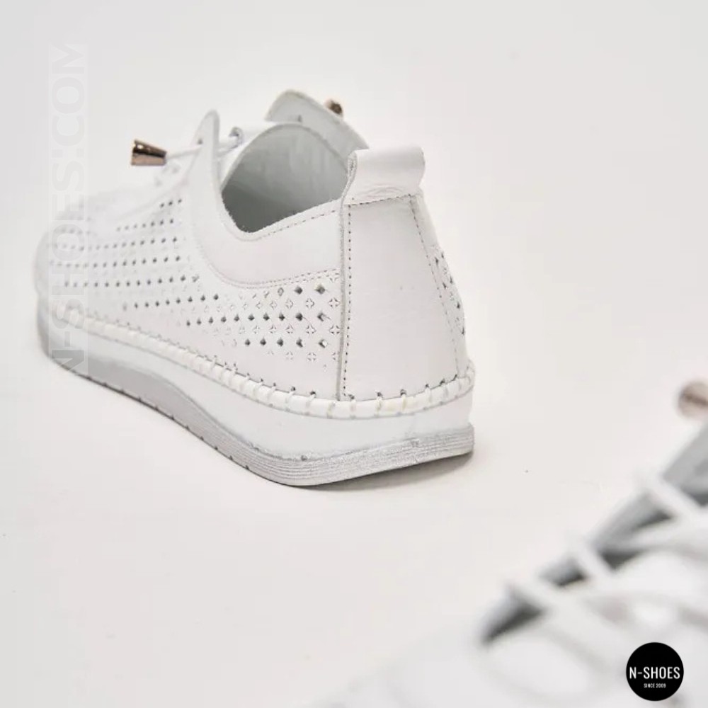 Белые кожаные мокасины с перфорацией Anna Lucci 211808 1800 white lonza 214365 AP 6139 от турецкого производителя