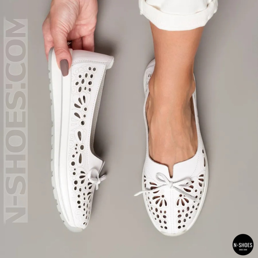 Жіночі білі шкіряні мокасини з перфорацією Allsy 208174 l2-5273-1 lonza white AY 6143