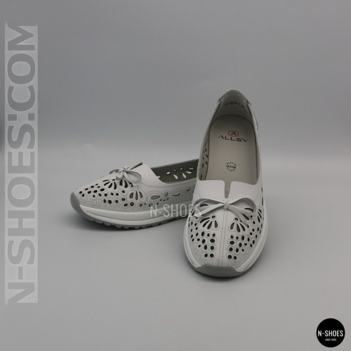 Women's White Perforated Leather Moccasins Allsy 208174 l2-5273-1 lonza white AY 6143