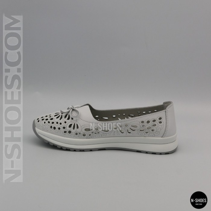 Women's White Perforated Leather Moccasins Allsy 208174 l2-5273-1 lonza white AY 6143