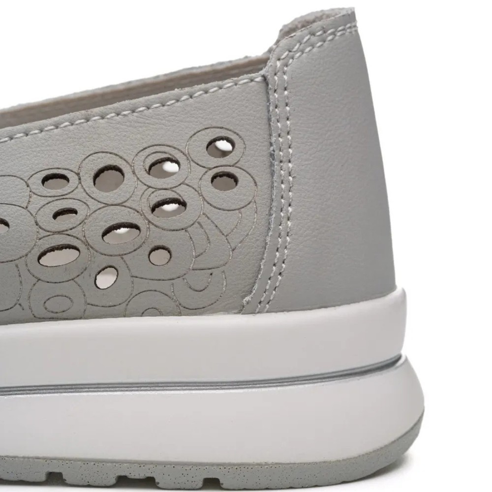 Жіночі сірі шкіряні мокасини з перфорацією Allsy 208175 l2-5273-5 lonza grey AY 6144