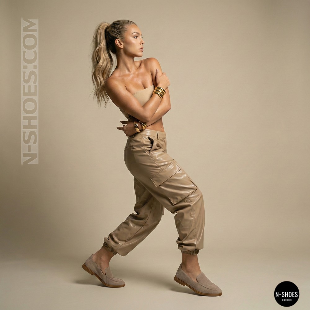 Жіночі замшеві лофери Allsy Lonza 210945 v1197-g20-9 beige 6151 у стилі Canal Loafer від бренду The Row