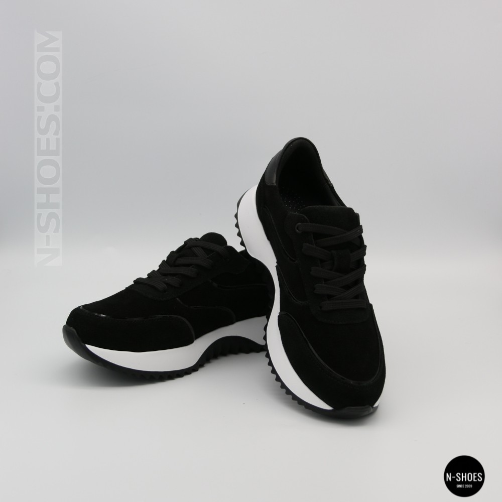 Женские черные замшевые кроссовки на танкетке Romax Comfort 1361-4v 6173