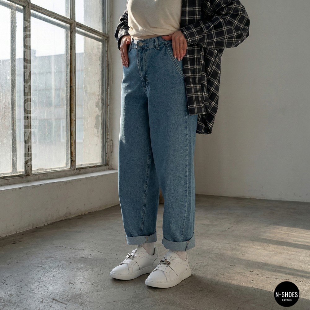 White Leather Sneakers Romax Comfort 2525-1 6189 with Metal Decor