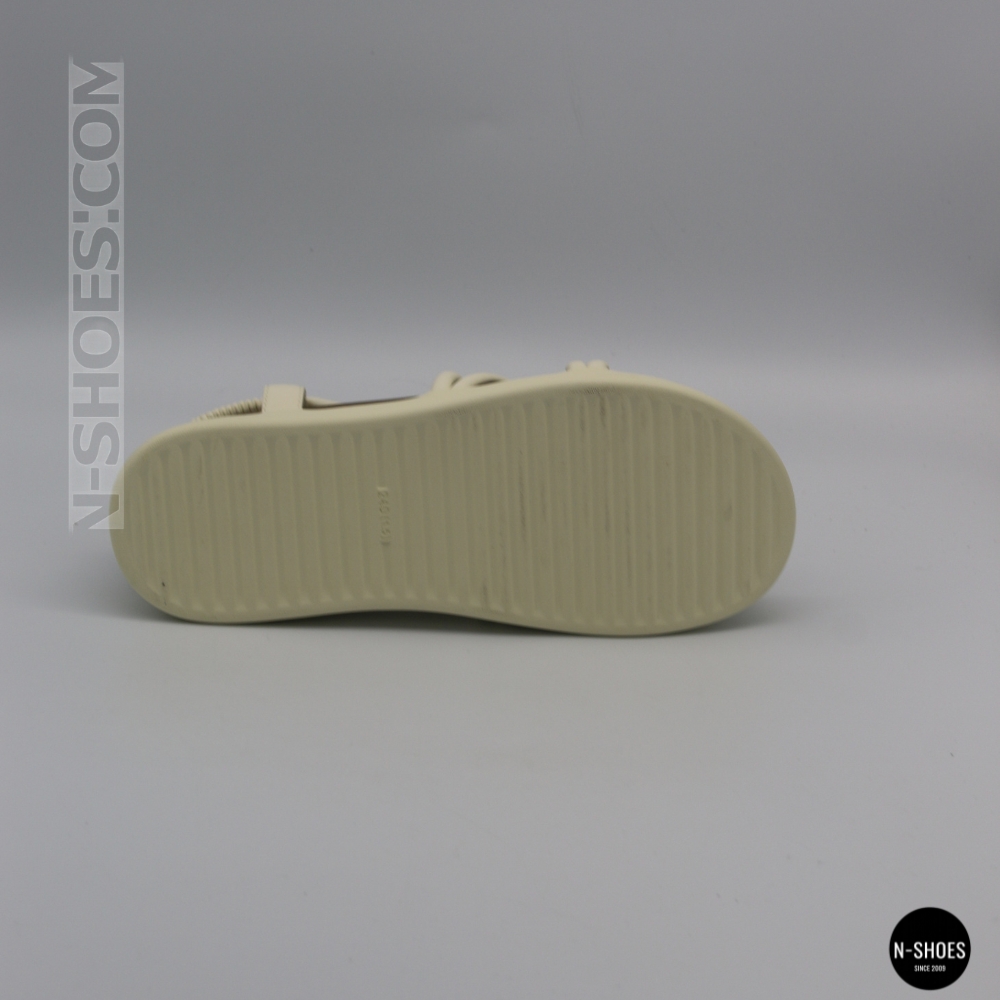 Світлі жіночі босоніжки на платформі Allsy 207408 Lonza 207409 milk 6209