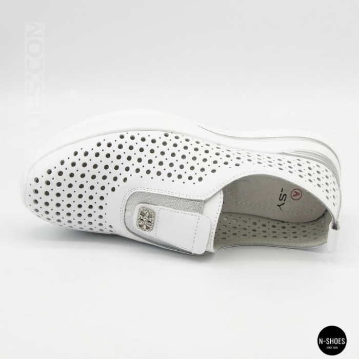 Комфортные женские мокасины с перфорацией Allsy 210306 Lonza s138-10 white 6215