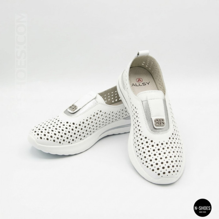 Комфортные женские мокасины с перфорацией Allsy 210306 Lonza s138-10 white 6215