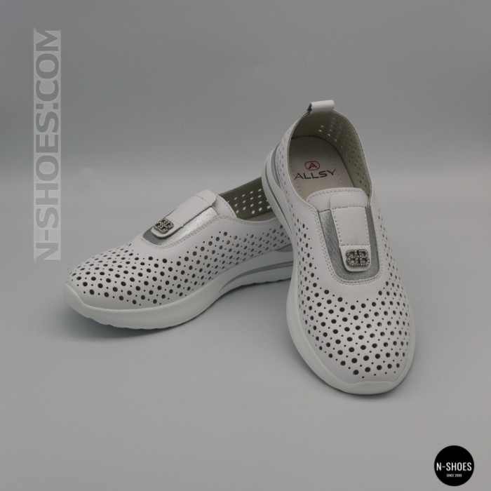 Комфортные женские мокасины с перфорацией Allsy 210306 Lonza s138-10 white 6215