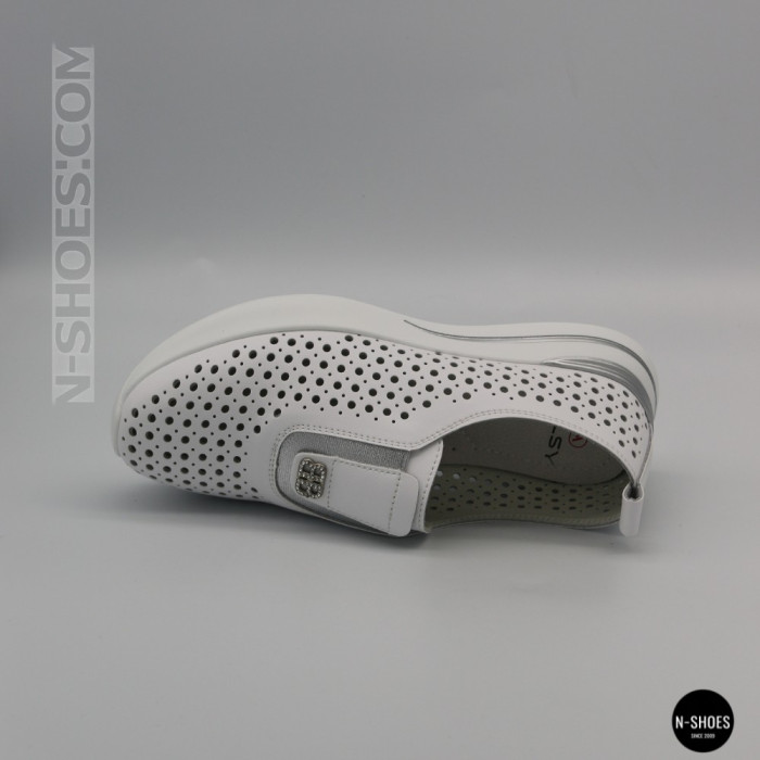Комфортные женские мокасины с перфорацией Allsy 210306 Lonza s138-10 white 6215