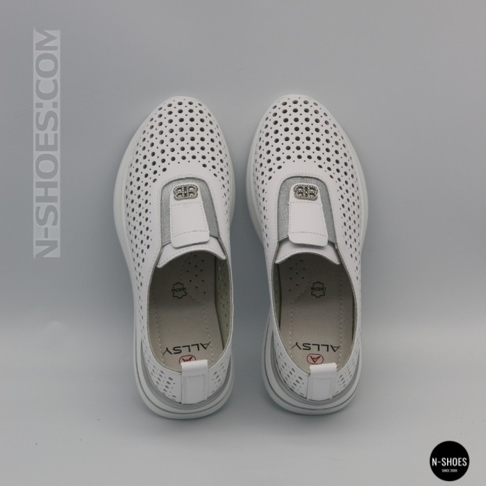 Комфортные женские мокасины с перфорацией Allsy 210306 Lonza s138-10 white 6215