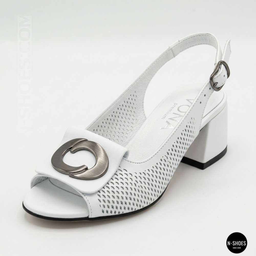 Женские белые босоножки Ilona 256-457 6217 на устойчивом каблуке