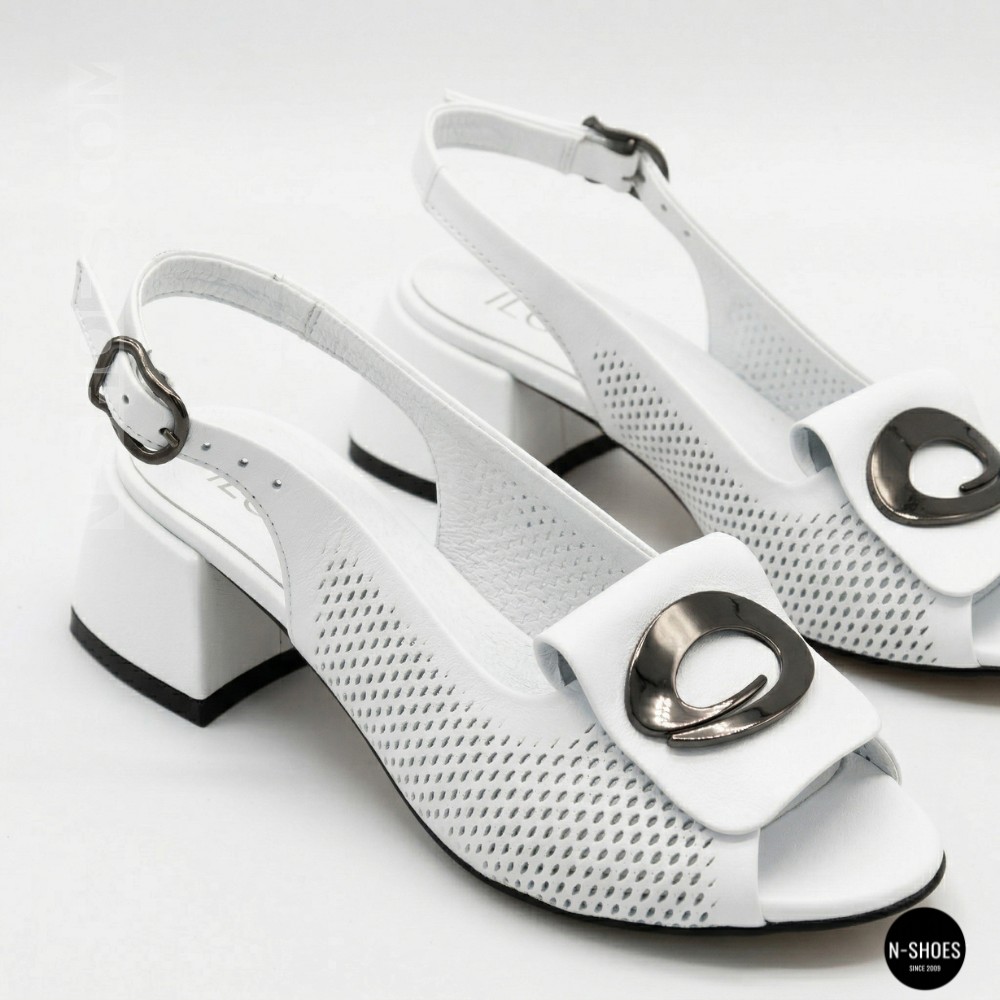 Женские белые босоножки Ilona 256-457 6217 на устойчивом каблуке