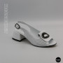 Женские белые босоножки Ilona 256-457 6217 на устойчивом каблуке
