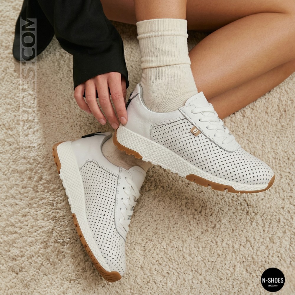 Жіночі модні кросівки з перфорацією Allsy 213146 5790-1 white 6224