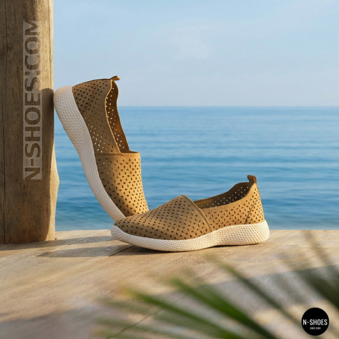Comfortable Women's Slip-Ons Grunberg 157558-10-03 Beige