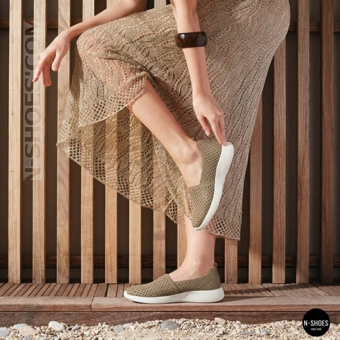 Comfortable Women's Slip-Ons Grunberg 157558-10-03 Beige