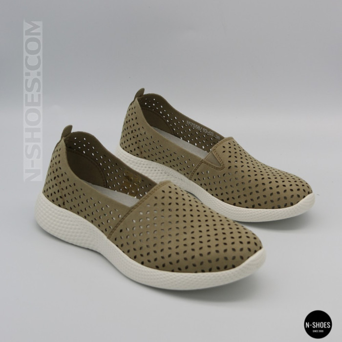 Comfortable Women's Slip-Ons Grunberg 157558-10-03 Beige