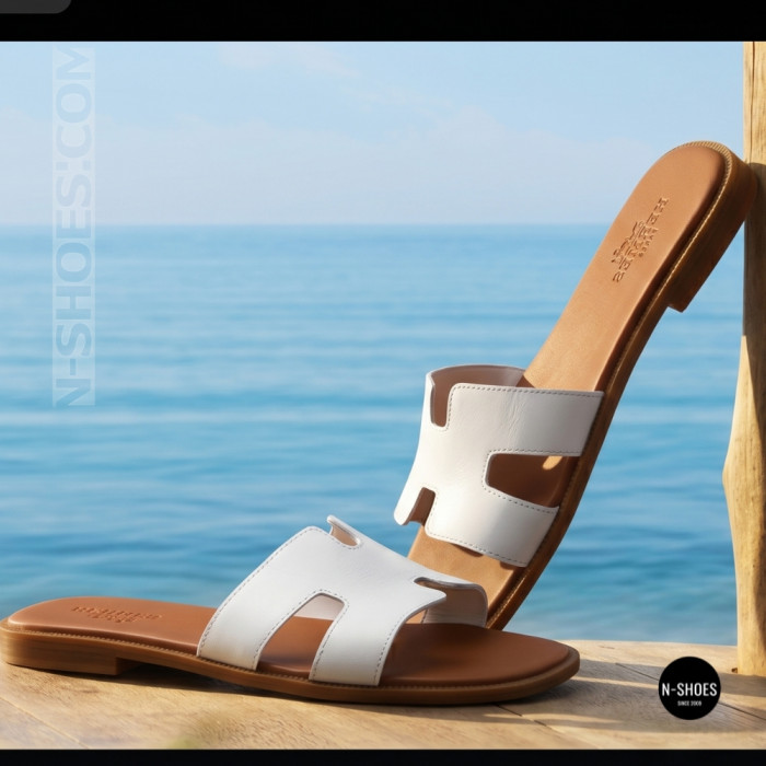 White Leather Sandals HERMES Oran 212827 Lonza 212609 94404304-1 l 6270 in Quiet Luxury Style