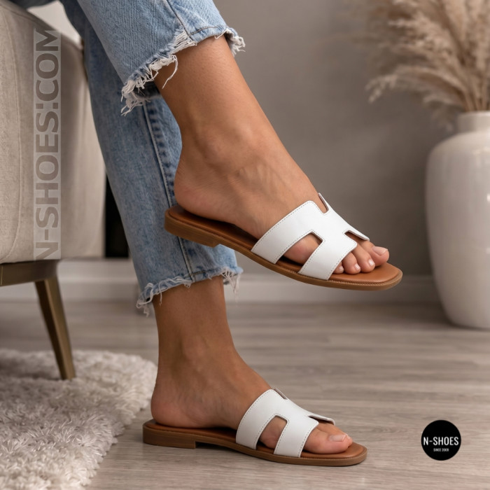 White Leather Sandals HERMES Oran 212827 Lonza 212609 94404304-1 l 6270 in Quiet Luxury Style