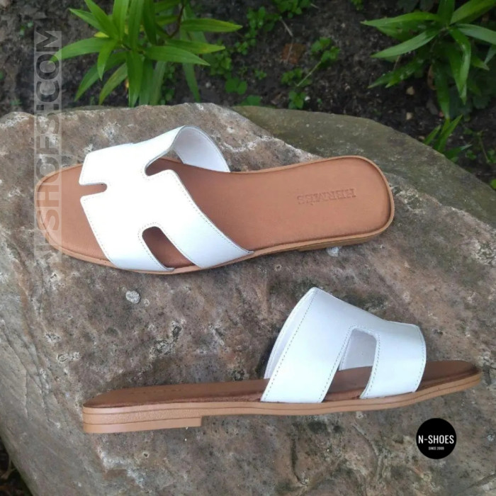White Leather Sandals HERMES Oran 212827 Lonza 212609 94404304-1 l 6270 in Quiet Luxury Style