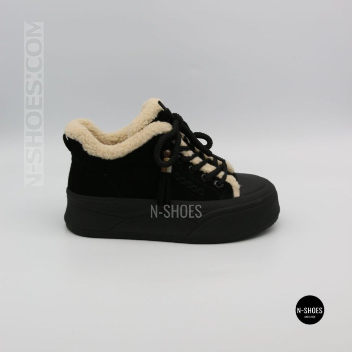 Чорні жіночі уггі Allsy 219424 26N03 BLACK SUEDE 6392 з хутром