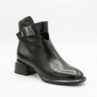 Women's demi-season boots Fabio Monelli 215049 LE1245-WS678-YP1718B BLACK Lonza 220213 6395 classic black genuine leather boots with stable heels