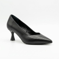 Елегантні жіночі туфлі-човники N-SHOES Lirio T 0429 64-75 мат кристал 6402 з гладкої чорної шкіри з гострим носком та розширеним донизу підбором kitten heel