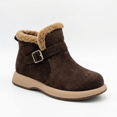 Жіночі зимові замшеві черевики Allsy 218514 4 XJ2026-124 1-2 BROWN SUEDE 6422 на хутрі з пряжкою коричневі із хутряною опушкою