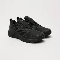 Мужские черные кроссовки Joma Vora Aislatex TKVORW2401 5919 для трекинга и туризма с мембраной Gore-tex водонепроницаемые в любую погоду от испанского спортивного бренда