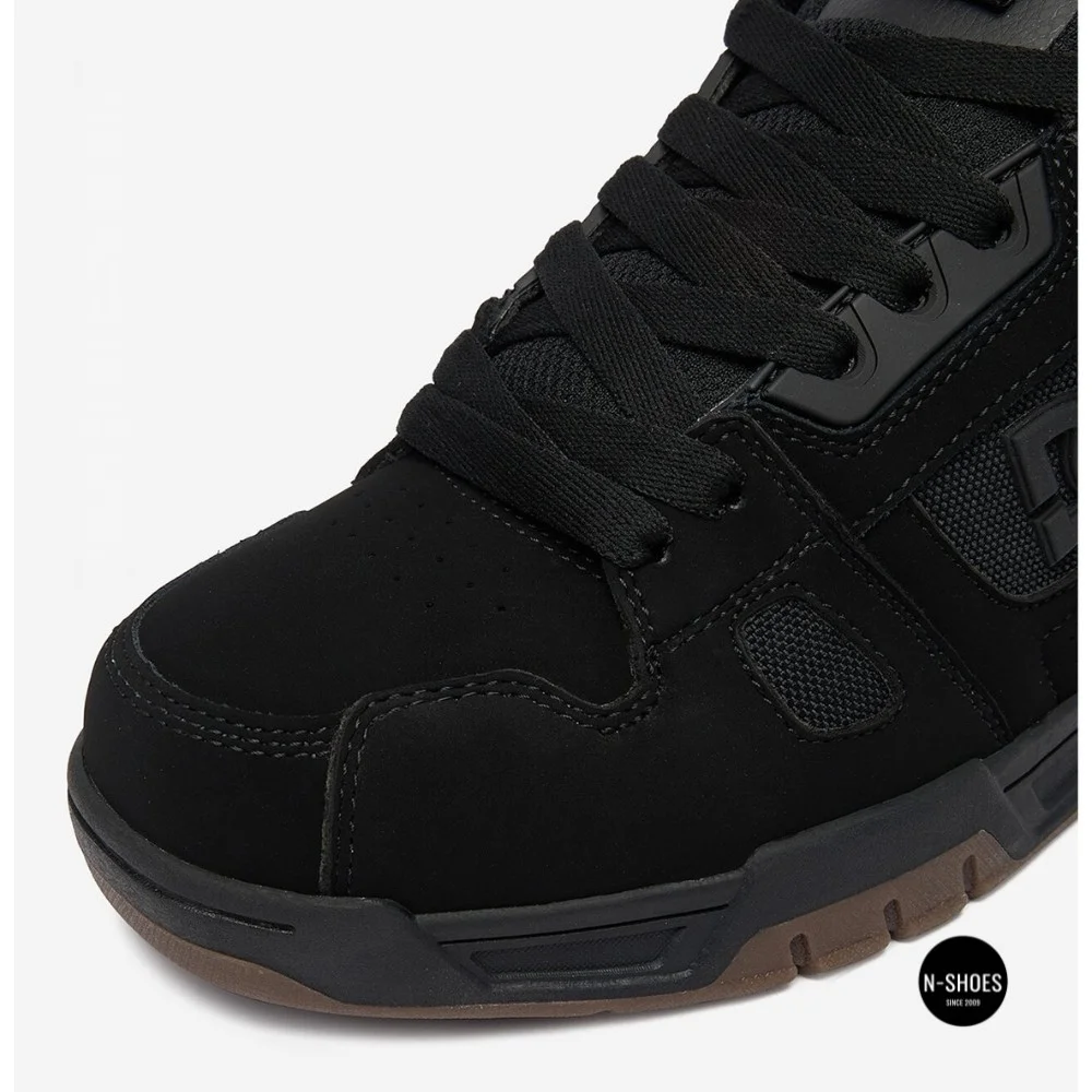 Дуті хайтопи DC Shoes CEO-SV5-10121: стиль та якість у кожному кроці