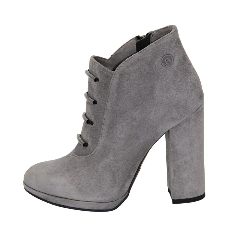 Women's gray boots NESSI (Poland) model 3448