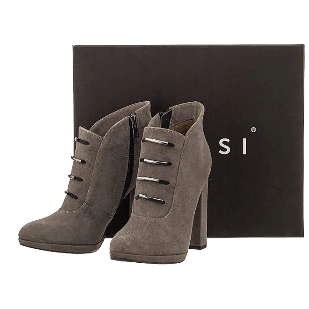 Women's gray boots NESSI (Poland) model 3448