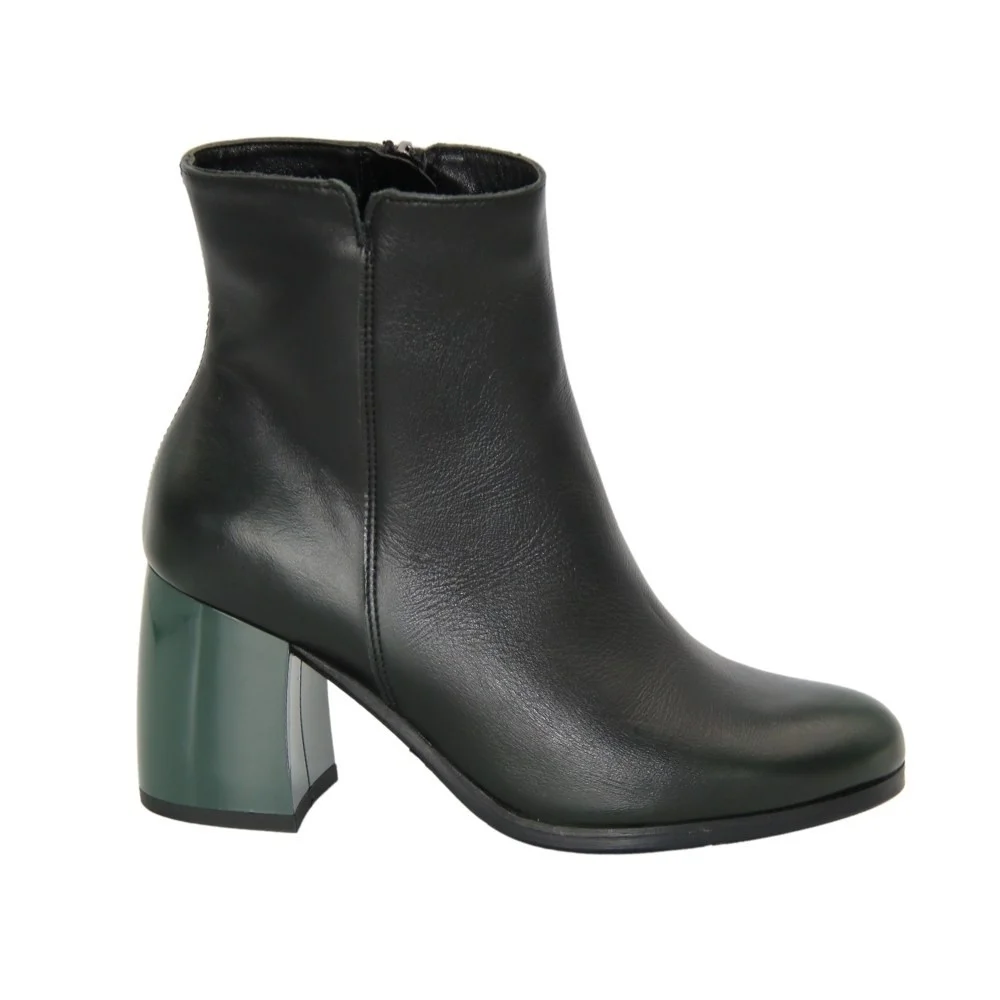 Жіночі чорні черевики демісезонні Kabala (Польща) модель 4261